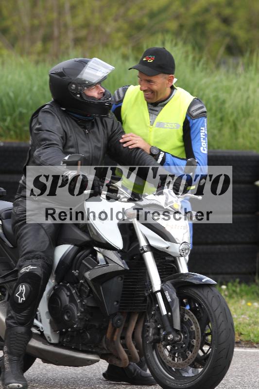 /Archiv-2025/10 23.04.2025 Cornu Master School ADR/rot-rouge/29